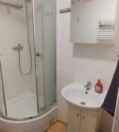 Elektoralna 26 Hotel *